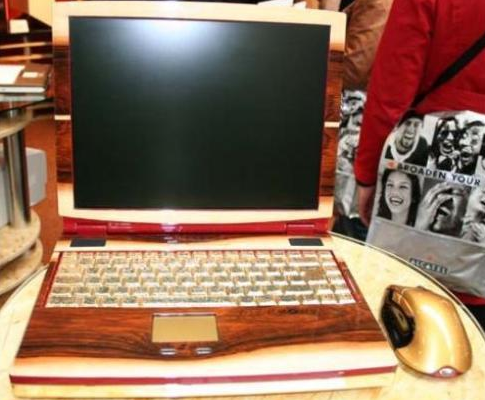 Tuning de laptop. Idei nebune care iti fac laptopul unic