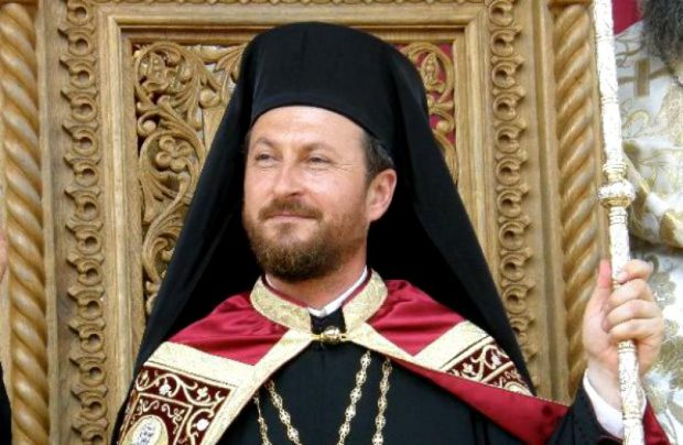 Victimele din dosarul de viol al fostului episcop de Huşi cer daune de 400.000 de euro. Doi dintre seminarişti sunt rude