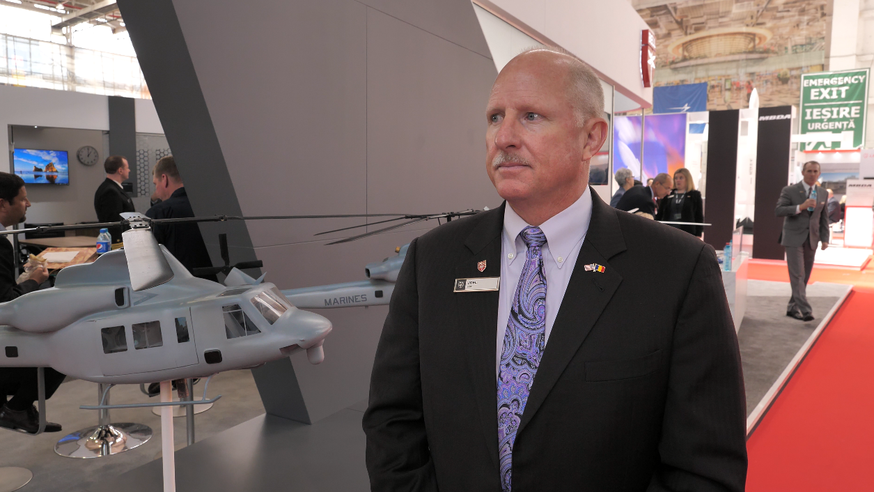 VIDEO / Goana după bugetul Apărării. Competiţie dură între europeni şi americani pentru elicoptere de atac şi transport