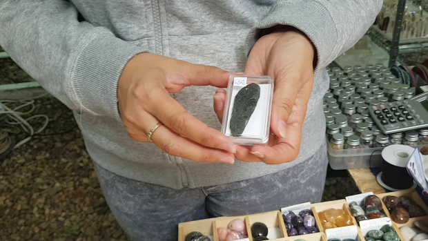 VIDEO/4.000 de euro pentru un cristal de 400 de kilograme. Cei puternici îl iau gratis…