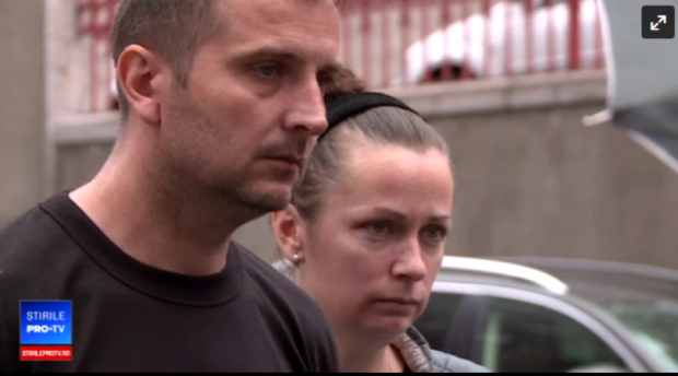 Angajații shaormeriei de unde ar fi mâncat copilul care a murit, obligați să facă teste medicale. parinti copilașului care murit după ce ar fi mâncat o shaorma