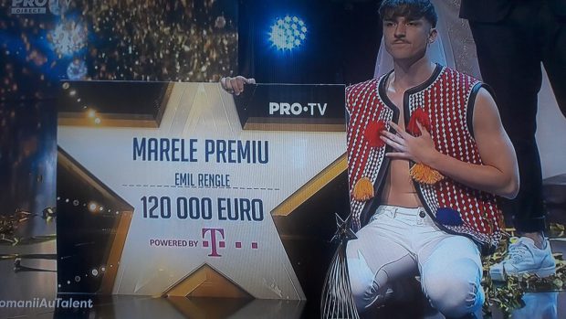 Imagine Stire Emil Rengle renunță la telefon pe perioada izolării. „Vreau să stau cu mine, nu cu telefonul” | 2review.ro