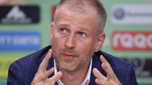 Focar de Covid la FCSB: antrenorul Edi Iordănescu, secunzii săi și doi jucători au coronavirus