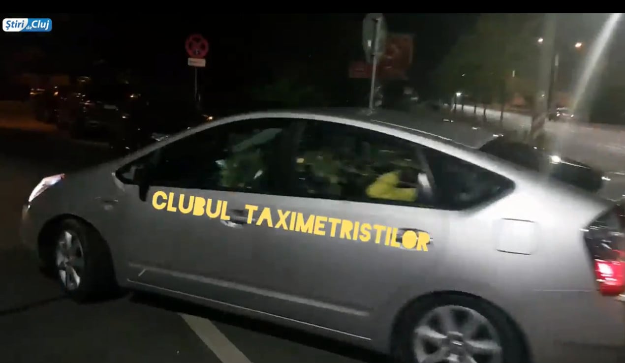 Un șofer Uber A Fost Atacat Cu Ouă De Taximetriști In Cluj