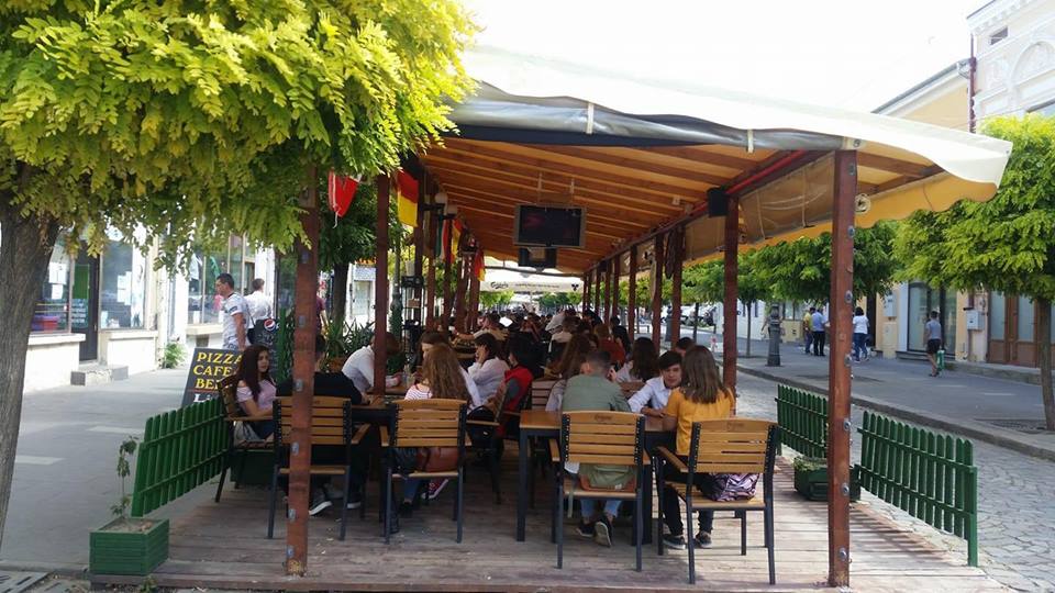 UPDATE: Doi baschetbaliști americani, înjunghiați într-un local. Scandal de amploare în Brăila!