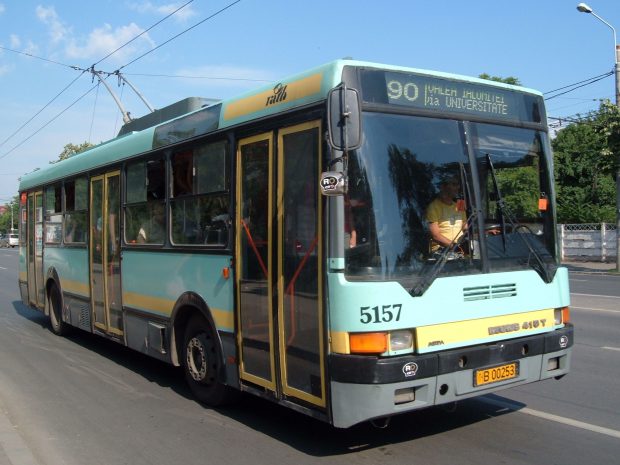Trei linii de troleibuz, suspendate pentru lucrări la reţeaua de pe bulevardul Vasile Milea