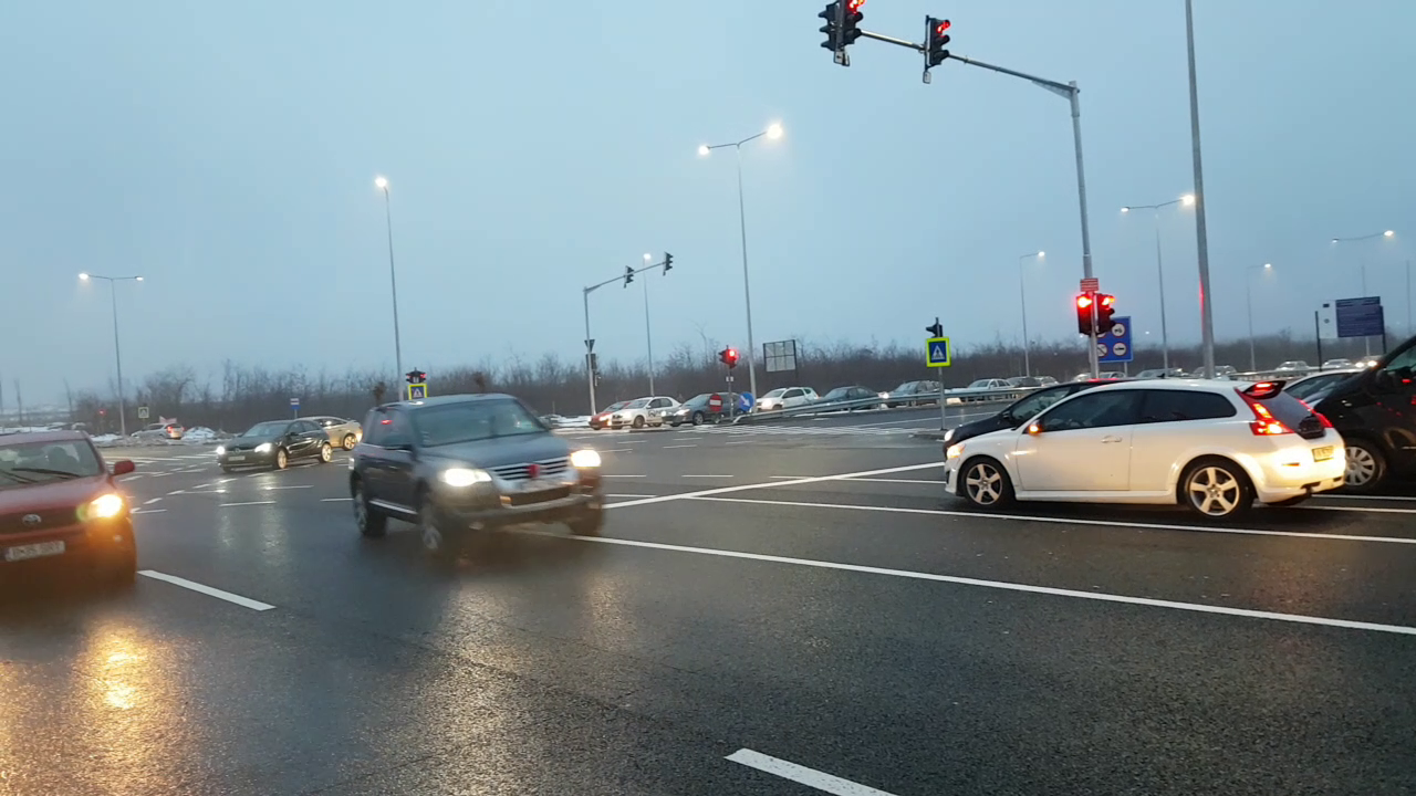VIDEO | Prima autostradă urbană din România: a rezolvat traficul dinspre Ploiești, dar l-a blocat pe cel din București