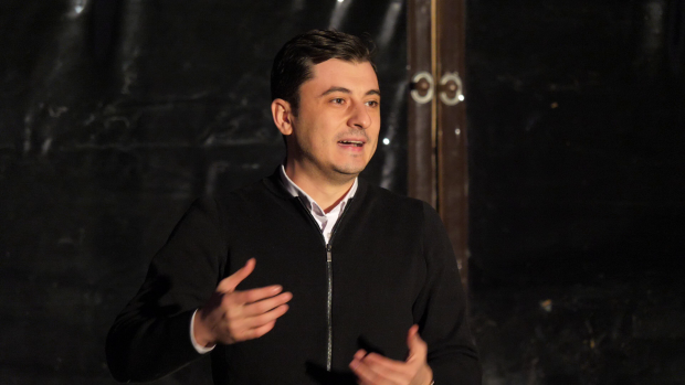 VIDEO - REPORTAJ / Cuibul Artiștilor: joaca unor tineri actori a devenit fenomen! 876 de reprezentații în trei ani, peste 90.000 de spectatori