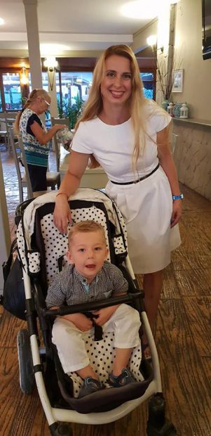 Alina Dumitru își face fiul sportiv. "La 3 ani, știe să se rostogolească, stă în mâini, face roaba și schiază"