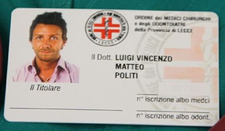 Legitimația pe care Matteo Politi a falsificat-o în Italia