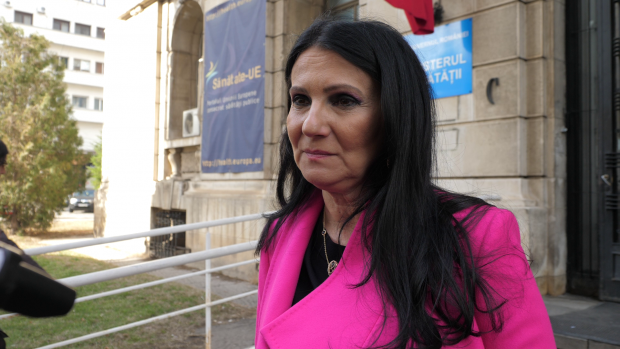 VIDEO/ Cazul Gabrielei Popa, femeia care așteaptă de două decenii un rinichi, a ajuns la ministrul Sănătății. Sorina Pintea: "Nu discut despre trecut, important e să o salvăm!"