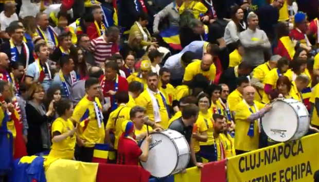 Simona Halep a învins-o dramatic pe Karolina Pliskova. ”A fost ca o finală de Mare Șlem”. România - Cehia 2-1