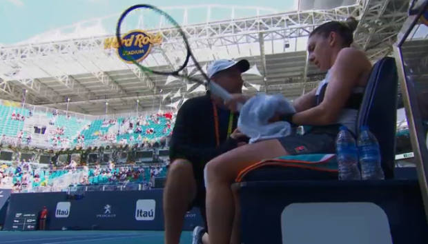 Simona Halep, calificare superbă în semifinale la Miami! A revenit după ce a fost condusă cu 5-1! Locul 1 WTA îi face cu ochiul