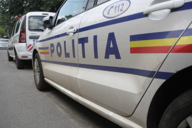 Dublă crimă, urmată de sinucidere, în județul Bacău. Un bărbat a ucis o femeie și pe fiica acesteia, apoi și-a luat viața
