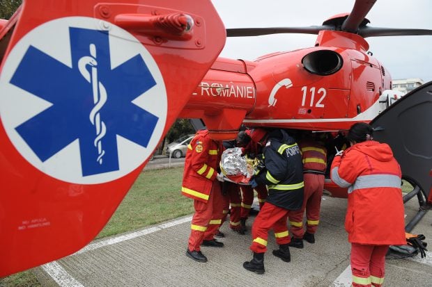 Accident grav cu 3 morți în județul Constanța. Un pasager grav rănit, preluat cu elicopterul SMURD