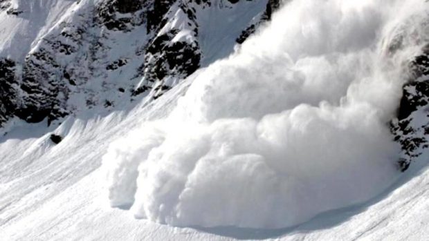 Risc de avalanșă foarte ridicat în Munții Rodnei și în Călimani. Risc mare și în Bucegi și Făgăraș