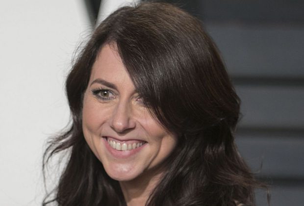 MacKenzie Scott, fosta soţie a lui Jeff Bezos, s-a recăsătorit. „Sunt entuziasmat pentru ei”
