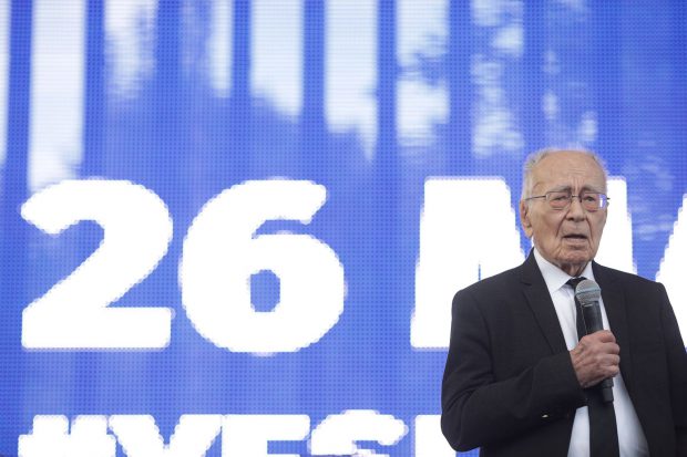 Mihai Șora, discurs în Piața Victoria la evenimentul