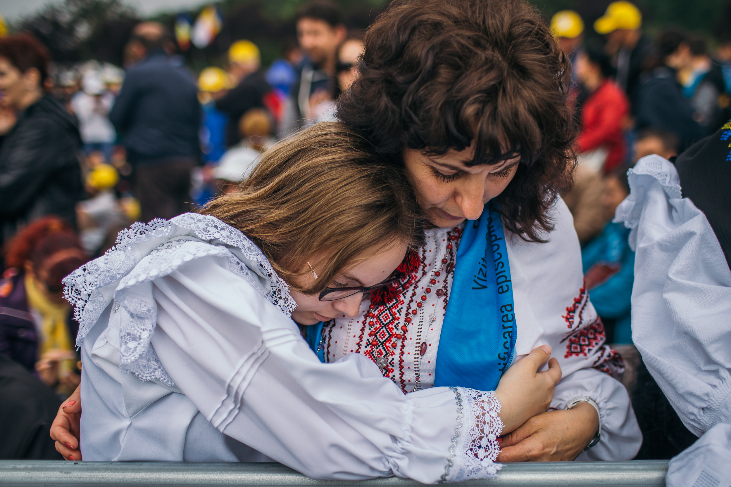 FOTOREPORTAJ DOCUMENTARIA / Ziua în care s-a făcut dreptate pe Câmpia Libertății: „să fie de acum înainte numiți Fericiți”! Papa Francisc a beatificat șapte episcopi martiri la Blaj