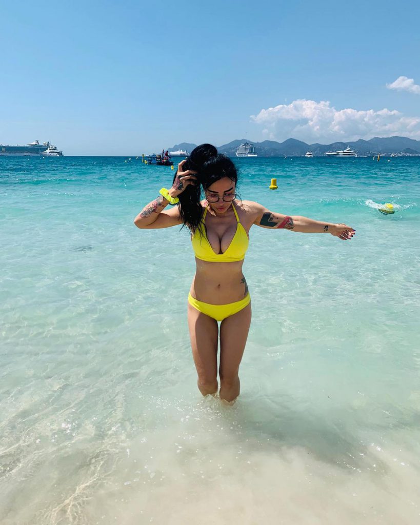 Cum arată DJ Wanda în costum de baie la 44 de ani. A atras toate privirile plajă la Cannes