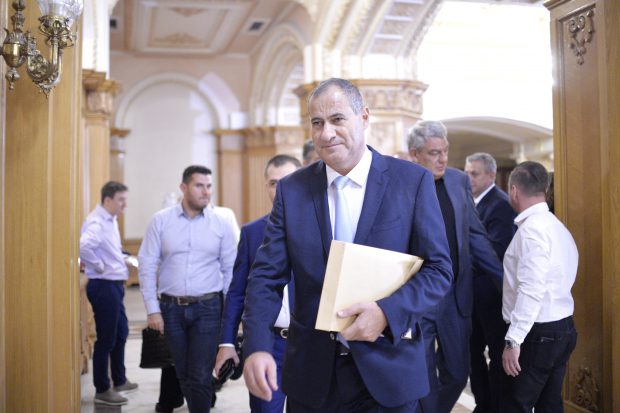 Marian Neacşu, condamnat pentru conflict de interese, a fost numit secretar general al Guvernului