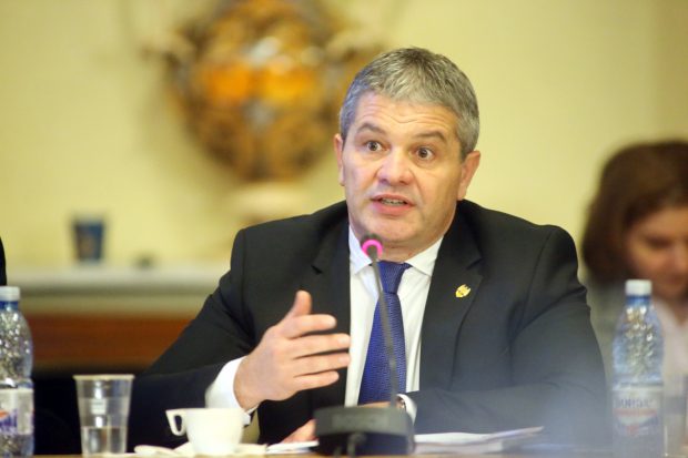Florian Bodog, replică dură pentru Ioana Mihăilă: „Oamenii mor cu zile pentru că ea şi gaşca USR nu au asigurat medicamente pentru pacienţi”