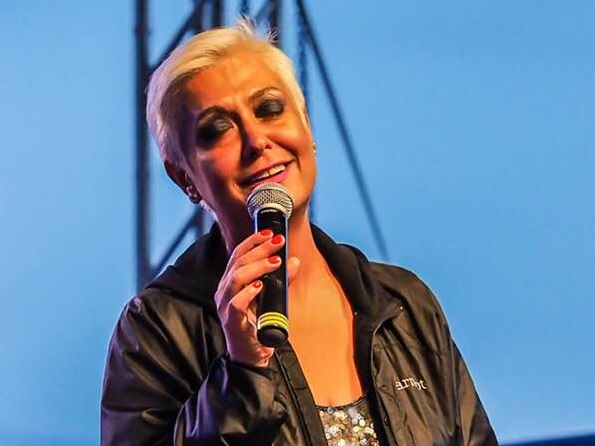 Monica Anghel S A Accidentat In Timp Ce Călărea Cum Arată Artista Libertatea