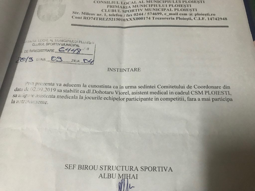 Părinții junioarelor de la CSM Ploiești: „Noi suntem «secta» care îl susține pe doctor”. Mama handbalistei de 13 ani: „Să facă poster cu dânsul și să și-l pună acasă, în baie”