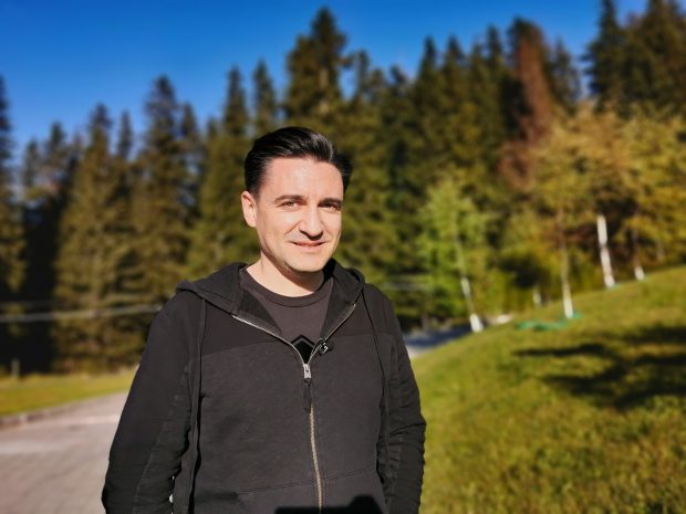 Jurnalistul George Buhnici: „Mă abțin cu greu. Există o mașină pe care mi-o doresc”