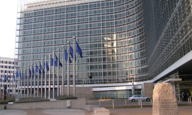 Obscenități în limba română pe site-ul Comisiei Europene. O persoană din România înjură jurnaliști