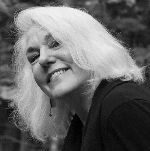 Jurnalista Jacqui Banaszynski, la 30 de ani de la câștigarea premiului Pulitzer: „Poveștile pe care tu le scrii vor ajuta societatea să înțeleagă ce se întâmplă și să schimbe lucrurile”