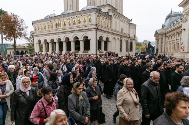 Sfântul Dimitrie cel Nou, sărbătorit în București cu măsuri speciale. Ce condiții trebuie să respecte oamenii