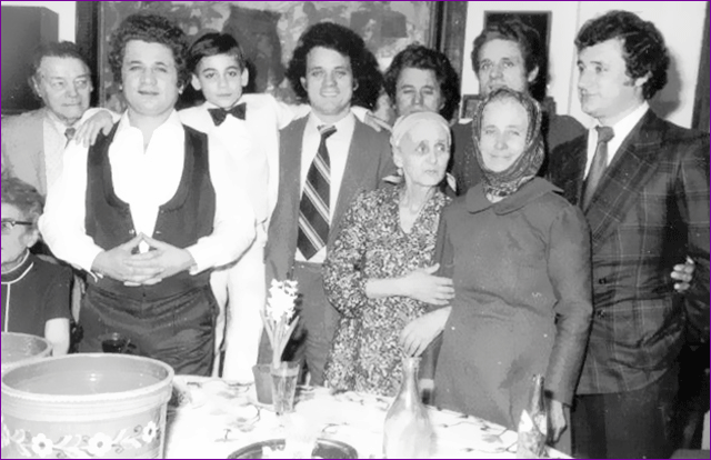 Tragedie în familia lui Ionuț Dolănescu și a mamei sale, Maria Ciobanu. Coincidență nefastă: artistul și-a pierdut în aceeași zi o mătușă și un unchi!