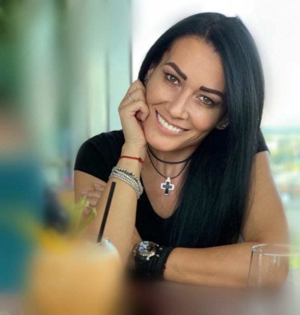 Cel mai puternic funcţionar din Ministerul Sănătăţii, Georgeta Bumbac, adună din consilii de administrație cât preşedintele ţării: peste 5.500 de euro pe lună!
