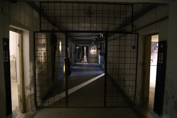 O parte din fosta închisoare Pitești, unde au fost torturați deținuții politici, ar putea fi demolată. Petiție pentru clasarea ca monument istoric