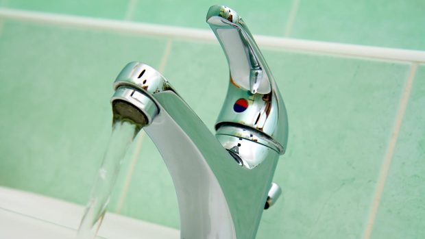Se scumpeşte apa în București. Cât vor plăti în plus locuitorii din Capitală