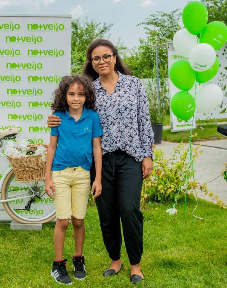 Nadine face sărbătorile pe plajă. “Petrecem la cald. Fără porc, fără sarmale, că nu stau să gătesc”