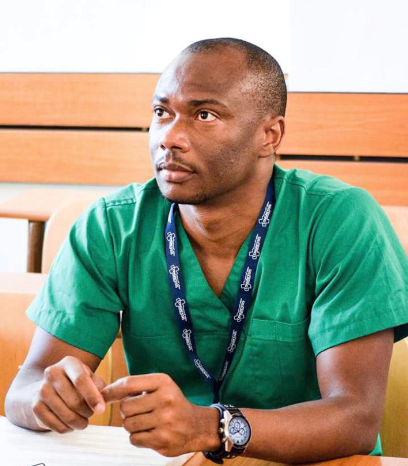 Din Zimbabwe sau Nigeria, studenții străini plătesc 5.000 de euro pe an să se adapteze în societatea și învățământul din România