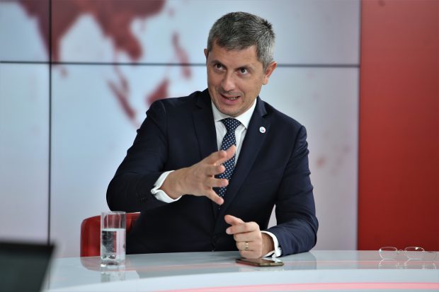 Vicepremierul Dan Barna nu exclude concedieri pentru bugetari în 2021