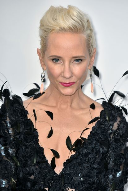Actrița Anne Heche are arsuri grave și o așteaptă o recuperare lungă, după accidentul de maşină