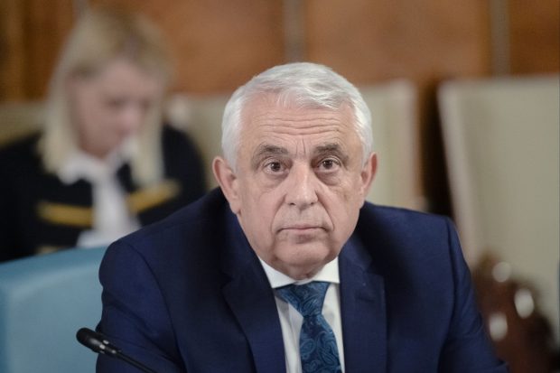 Petre Daea depune azi jurământul ca ministru al agriculturii. Iohannis a semnat decretul