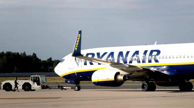 Aterizare de urgenţă pe Aeroportul Otopeni. Alarmă de incendiu la bordul unui avion cu 151 de pasageri