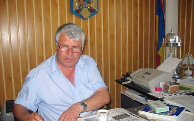 Rusănești, arena leilor locali! Comuna din Olt unde gunoiul năpădește până și Casa Albă, iar politicienii își dispută nunțile și cumetriile