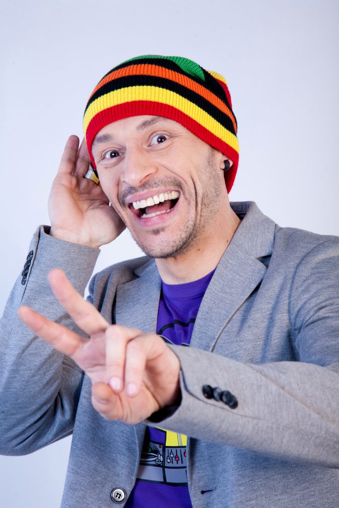 Și-a încercat norocul la mai multe posturi TV, dar s-a întors de unde a plecat! George Vintilă a semnat cu PRO TV pentru jobul de voice over, la emisiunea “Imperiul Leilor”