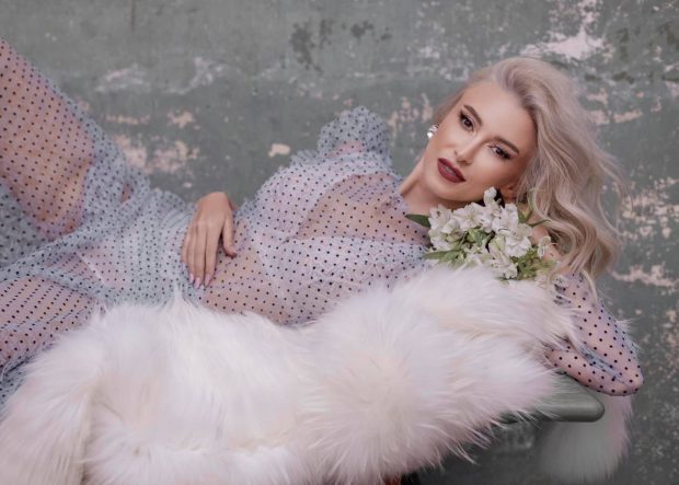 Imagine Stire Andreea Bălan suferă după despărțirea de George Burcea. De ziua fetiței sale a făcut primele declarații. „Nu m-am imaginat niciodată în postura de mamă singură” | 2review.ro