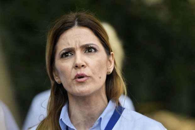 Partenera lui Sorin Oprescu le-a pus judecătorilor eleni că acesta a fost „condamnat la moarte” în România, prin pedeapsa de 10 ani de închisoare