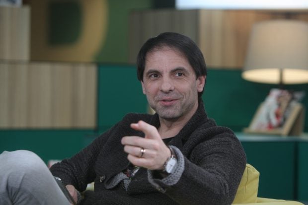 Coronavirusul i-a suspendat filmările la „Next Star”. Dan Negru: „Pregătim o mare surpriză, dar ședințele le facem pe video call. Nu sunt în hibernare”