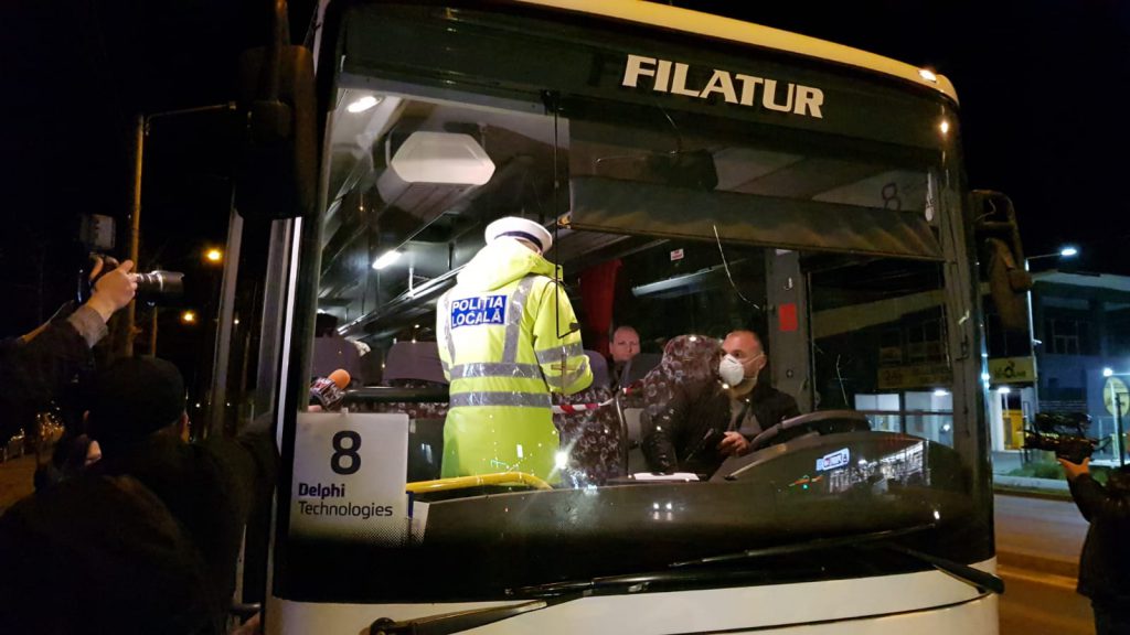 Primele imagini din București și din marile orașe, după intrarea în vigoare a restricțiilor de circulație din timpul nopții