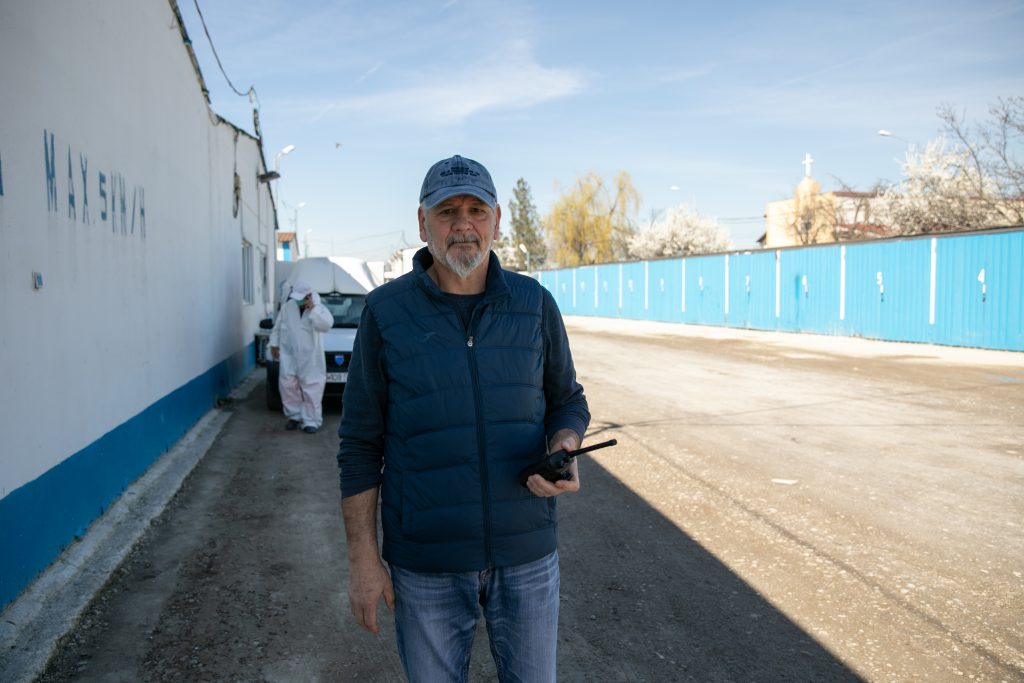 Vasile Obrejan, coordonatorul echipelor de operatori din departamentul menajer