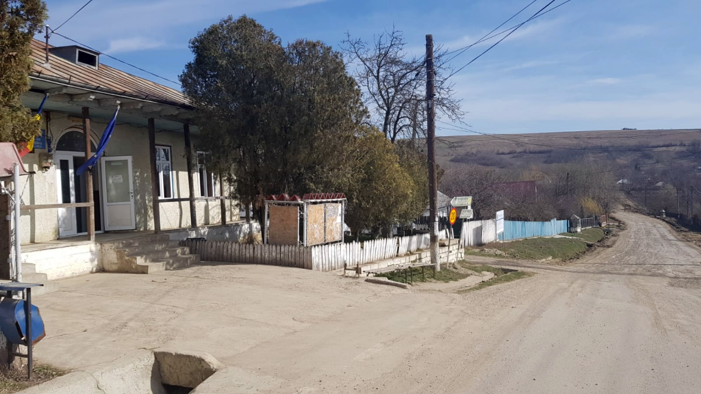 Deși Ministerul Sănătății recomandă să sunăm la medicul de familie dacă avem simptome de coronavirus, în Iași sunt comune fără nici un doctor, iar un sfert din populație e neasigurată